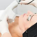 Laser Fotona cou et décolleté chez le dr Herz à Garches